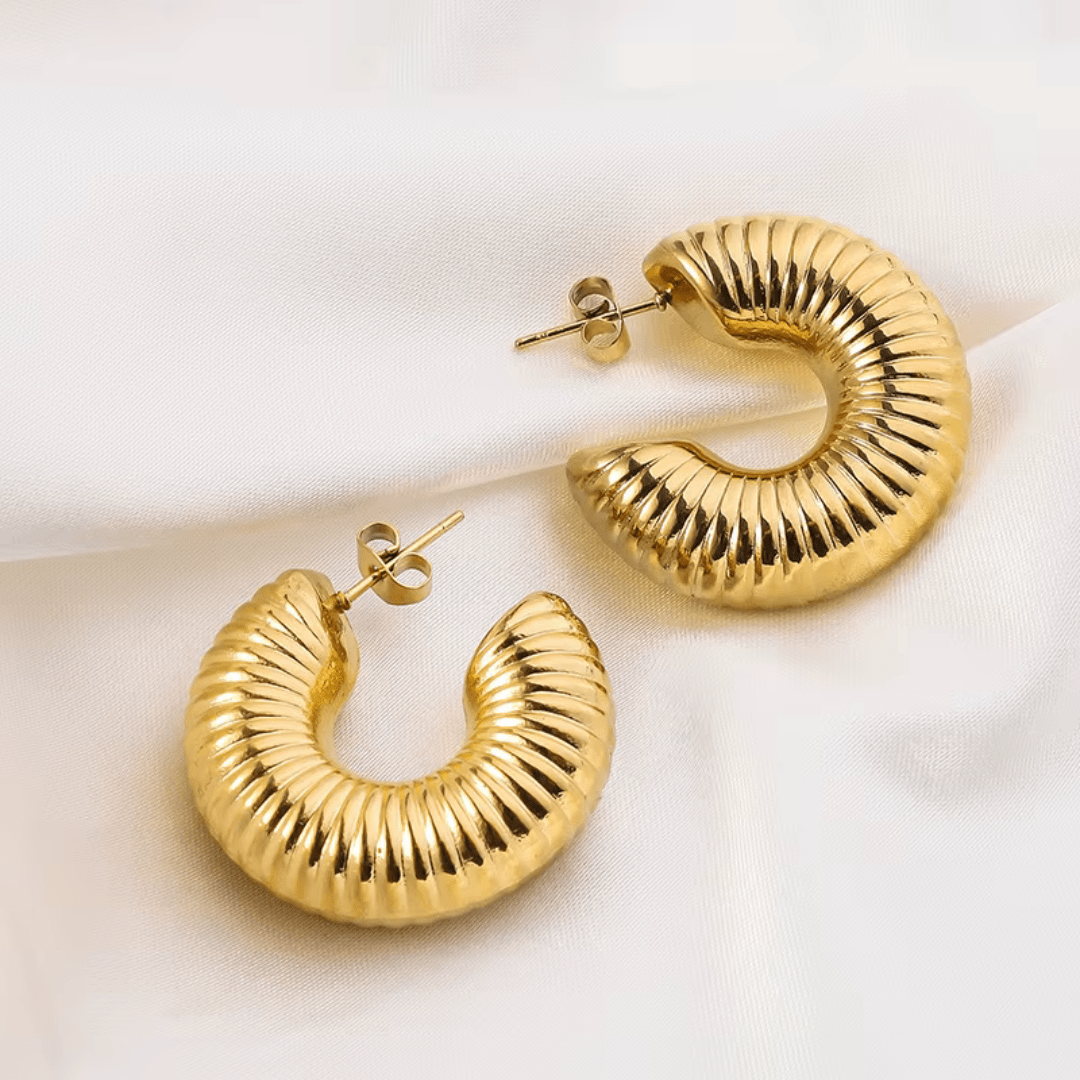 Riviera Hoops – Ribbed Gold Curves - Luzza Studio