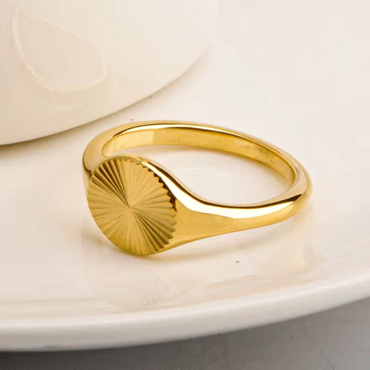 Orla Ring - Luzza Studio